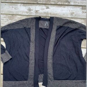 GENTLE Fawn black and gold open front cardigan size M